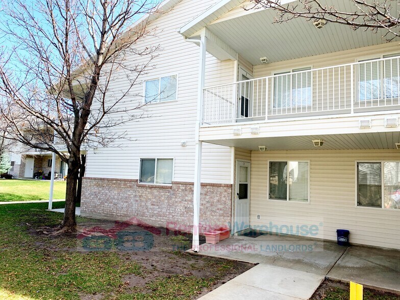 Building Photo - 2421 N 400 W