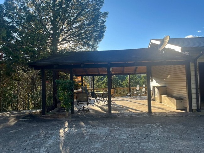 Building Photo - 139 Eight Point Dr