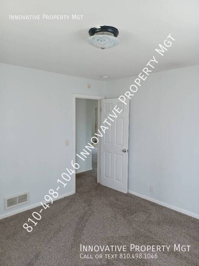 Building Photo - 4354 Elms Rd