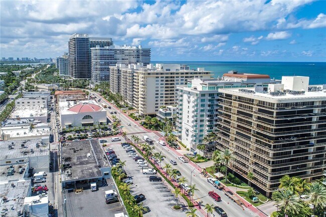 Building Photo - 9499 Collins Ave