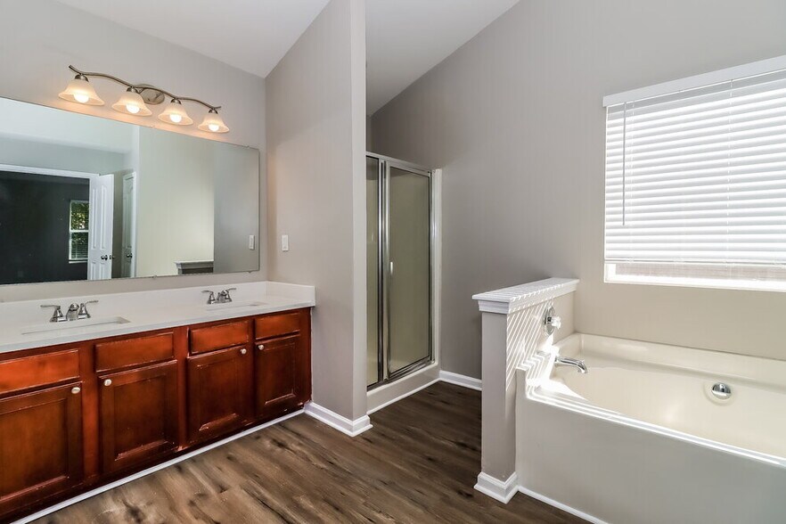 Building Photo - 11611 Ruth Polk Ct