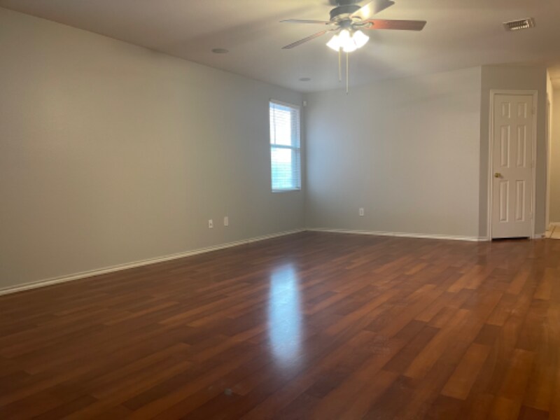 Building Photo - 12970 Vassar Dr