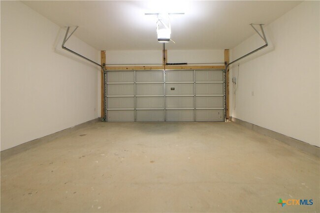 Building Photo - 5128 McKittrick