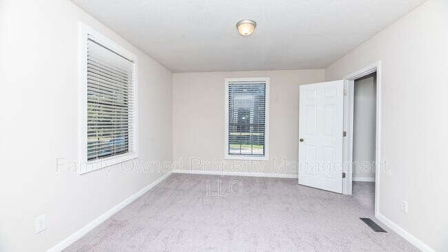 Building Photo - 214 New Grade Rd