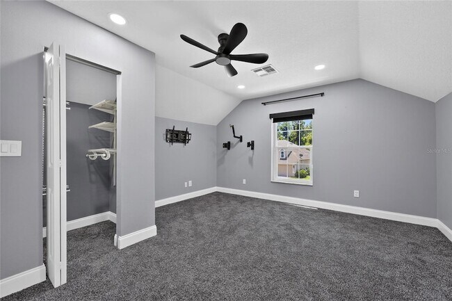 Building Photo - 2260 Pickford Cir