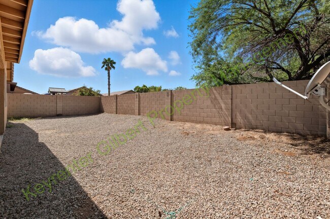 Building Photo - Beautiful 5 bed / 3 bath Home in the San Tan Heights Community of San Tan Valley