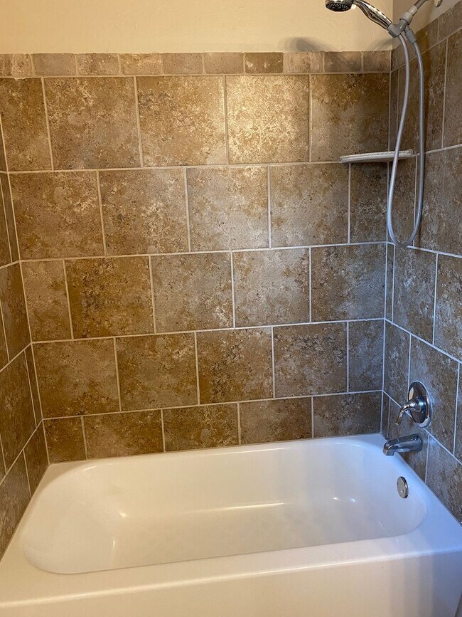 Building Photo - Cute 3 Bedroom Home In Piedmont Schools