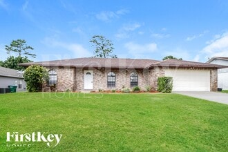 Building Photo - 836 Sylvia Dr