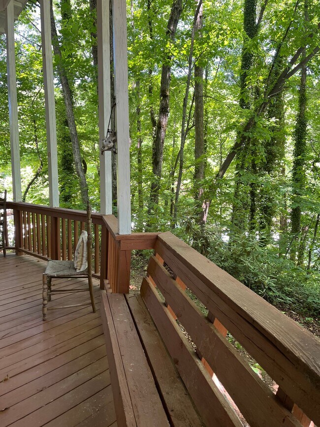Building Photo - 113 Terrace Cir