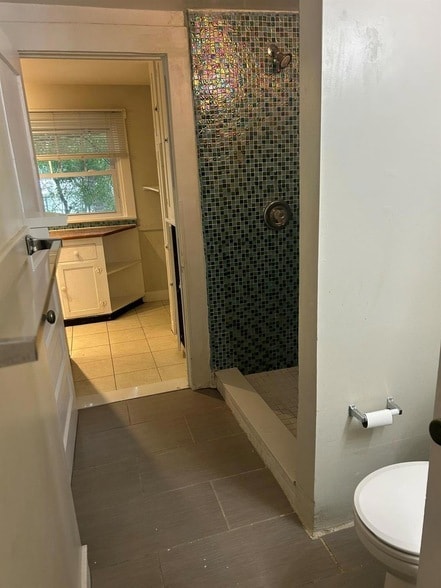 Building Photo - 431 S M St