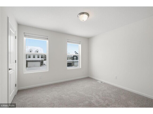 Building Photo - 9669 4th St Ln N
