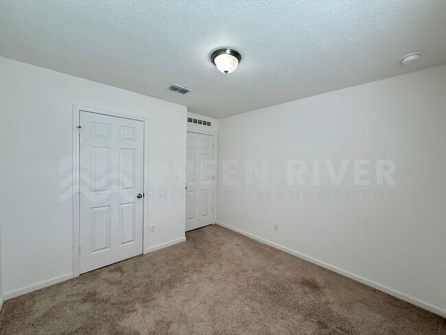 Building Photo - Room to Live, Space to Thrive! Stunning 6BR Home with Solar, Upgrades & Screened Lanai in Macclen...
