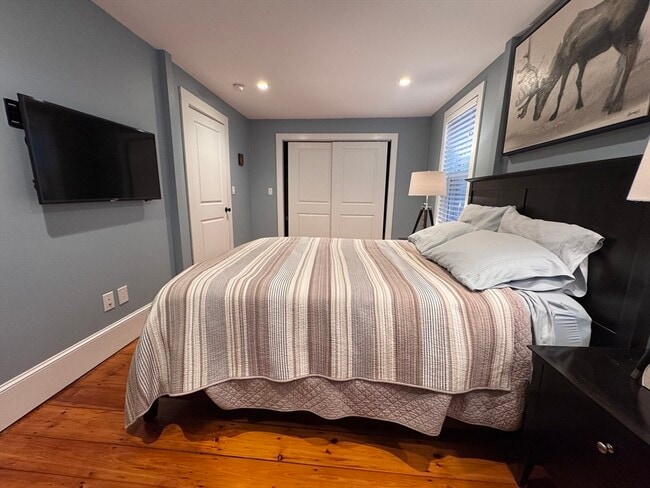 Building Photo - 7 Hardy St