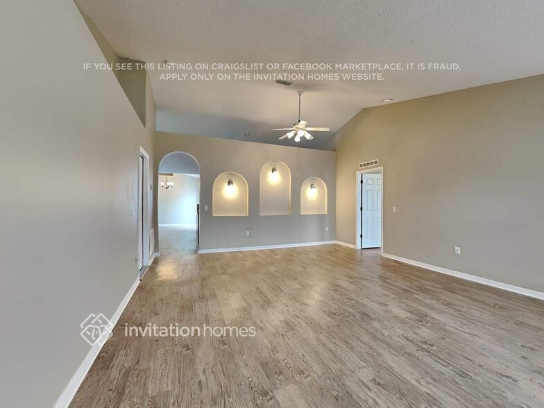 Building Photo - 5882 Windridge Dr