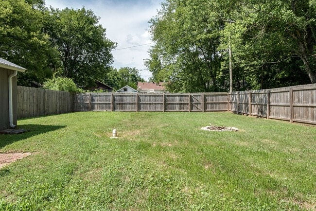 Building Photo - Cute and Cozy Home in Cleveland Park, Walk...