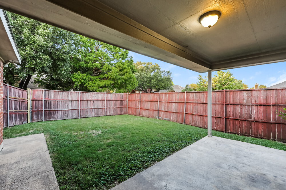Building Photo - 2844 Claremont Dr