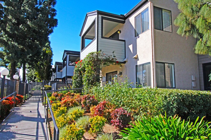 Stonewood Apartments 4620 Van Buren Blvd Riverside CA 92503