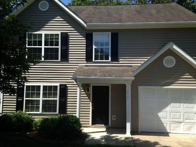 Primary Photo - 815 Woodgreen Dr