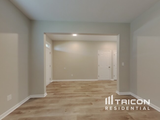 Building Photo - 99 Yonah Way