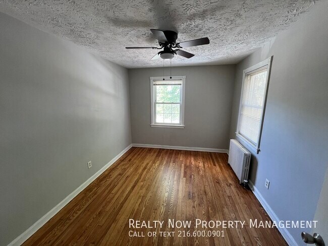 Building Photo - 2481 Noble Rd