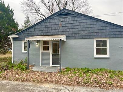 Building Photo - 9132 N College Ave