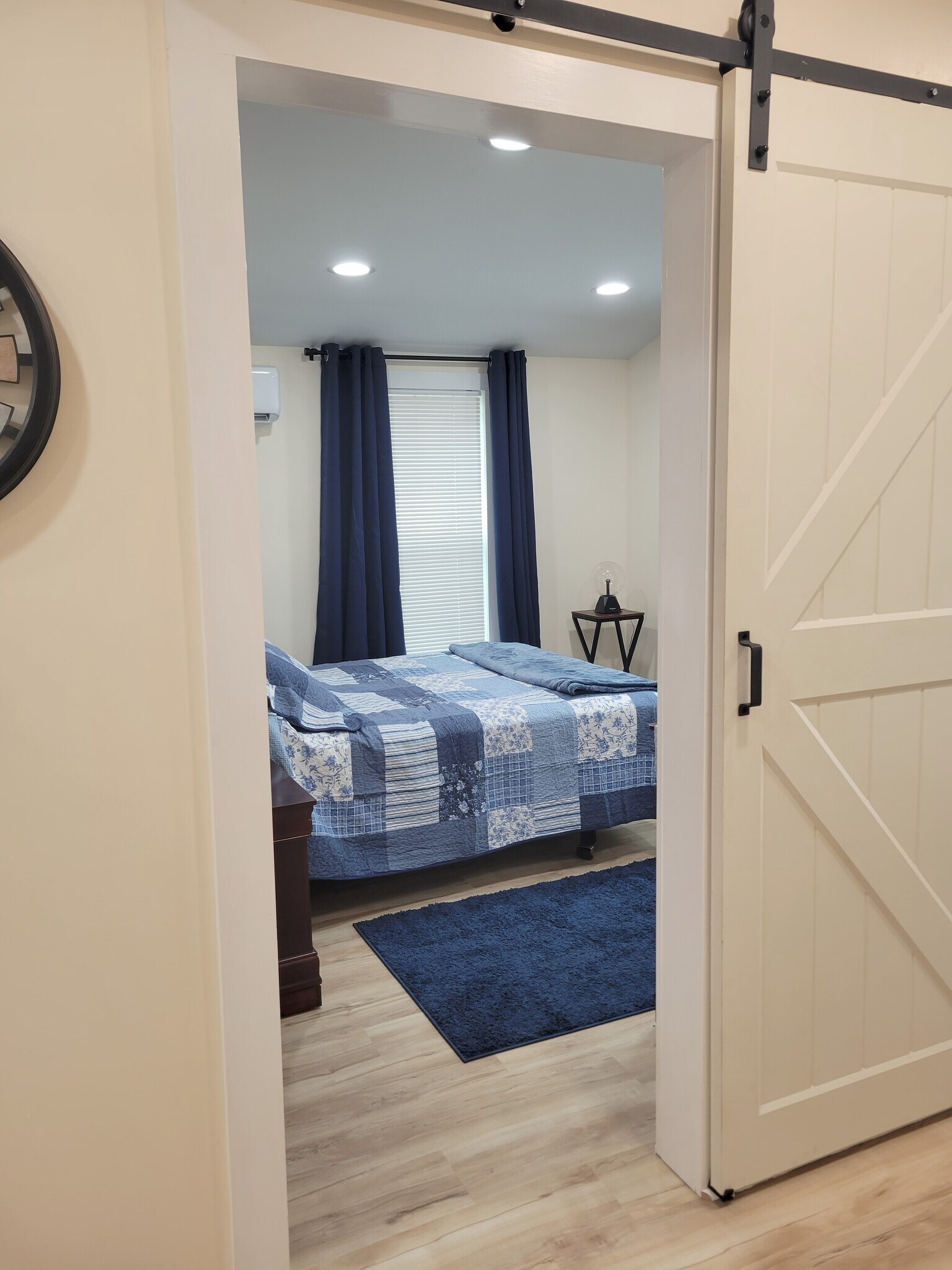 Building Photo - 381 Floatella Rd