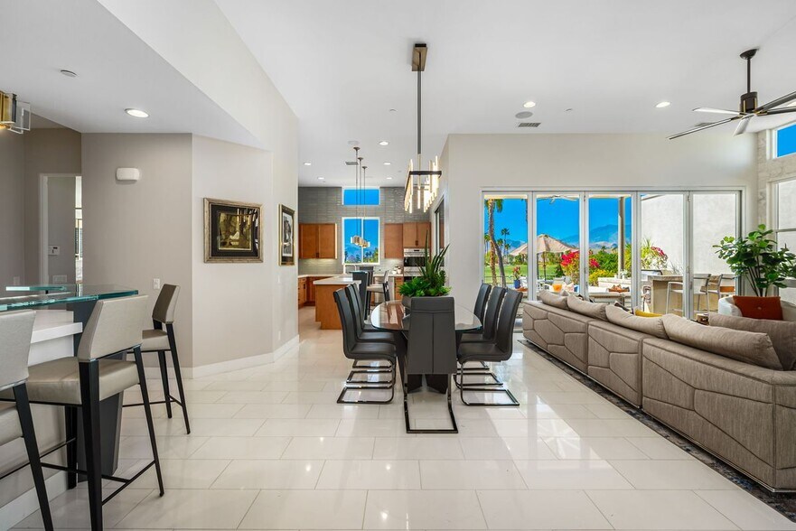 Building Photo - 4138 Indigo St