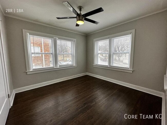 Building Photo - 217 E 46th St