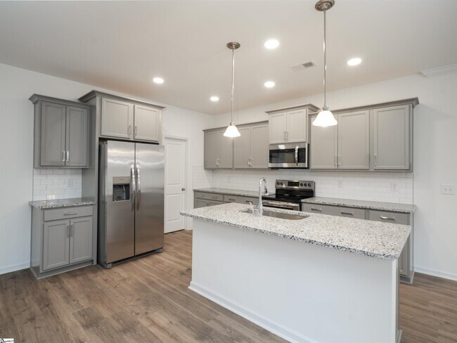 Building Photo - 7 Thorne St