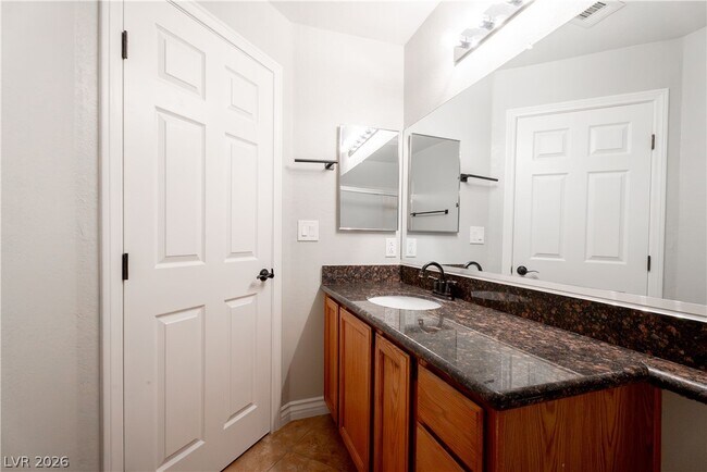 Building Photo - 10024 Sail Landing Ct