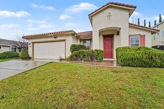 Building Photo - Your Next Adventure Starts Here: 3+ Bed, 2 Bath Home in Yuba City