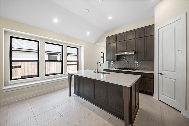 Building Photo - 233 Trapper Creek Dr