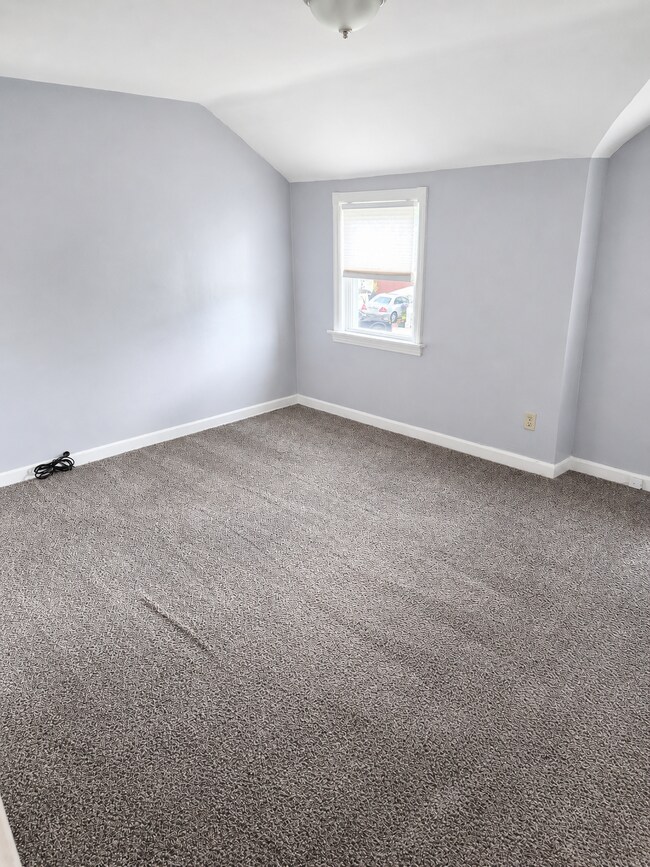 Building Photo - 1146 Shadycrest Dr