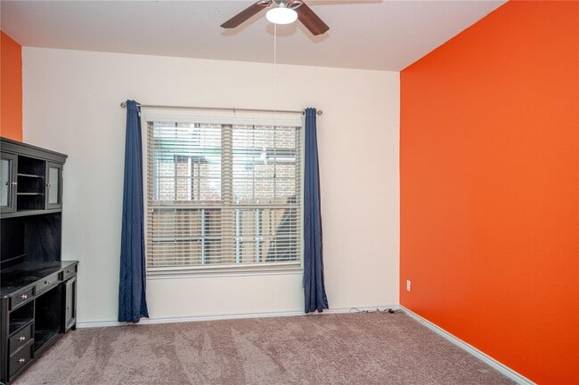 Building Photo - 14785 Palm Desert Ln