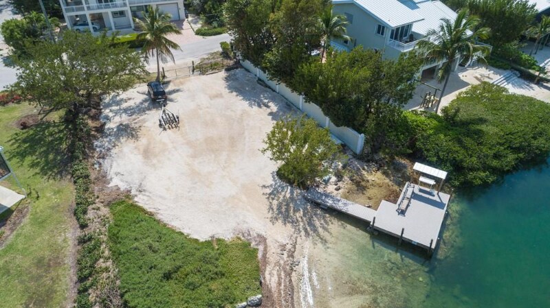 Building Photo - 167 Cocoa Dr