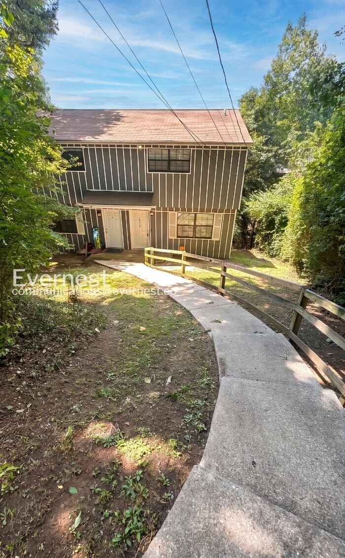Building Photo - 1710 Ichabod Ln