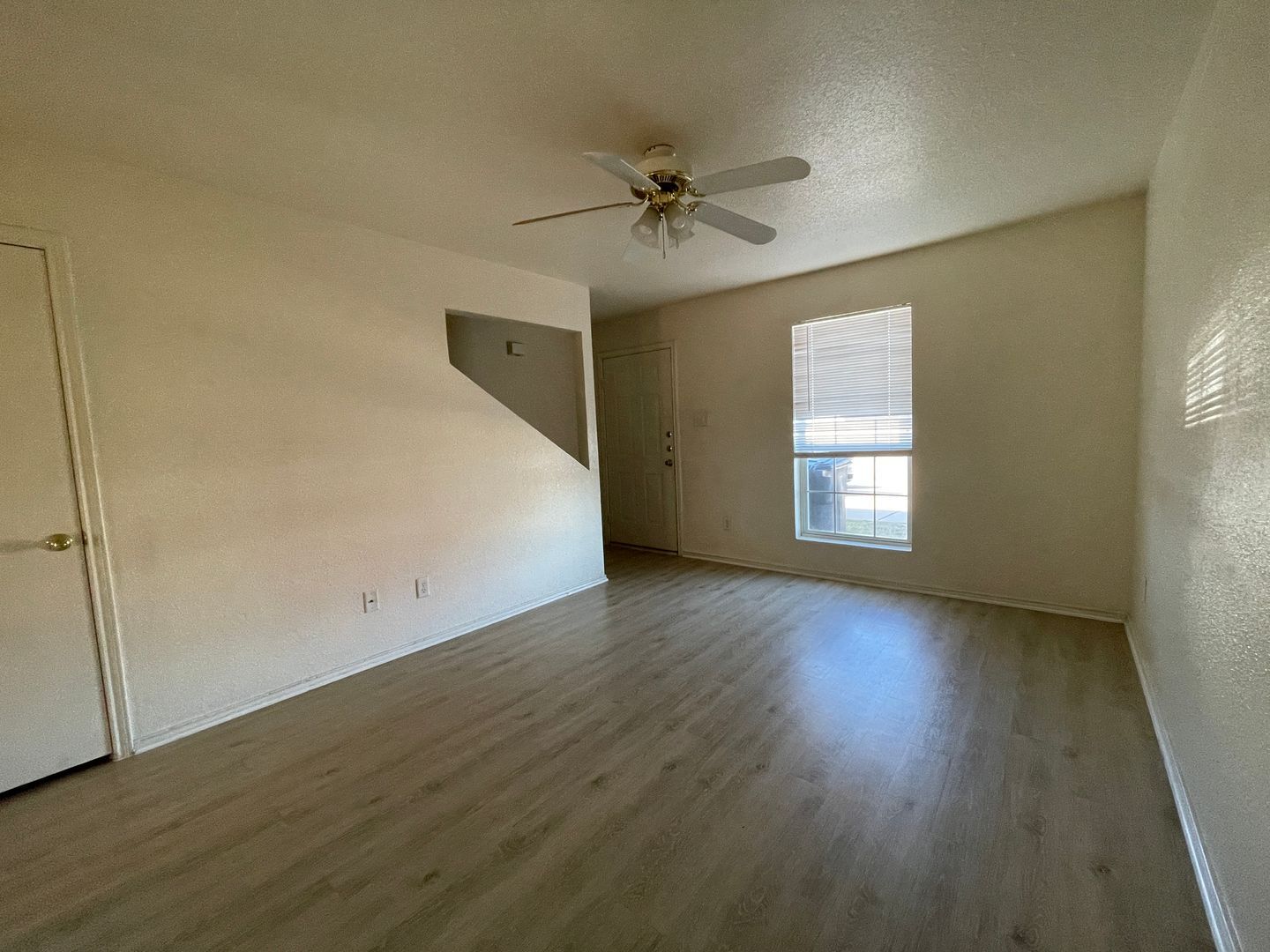 Building Photo - 4506 Sylvia Dr