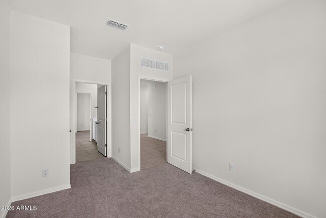 Building Photo - 2097 Grazing Mdw Ln