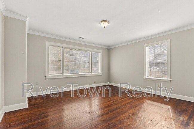 Building Photo - 1093 N Watkins St