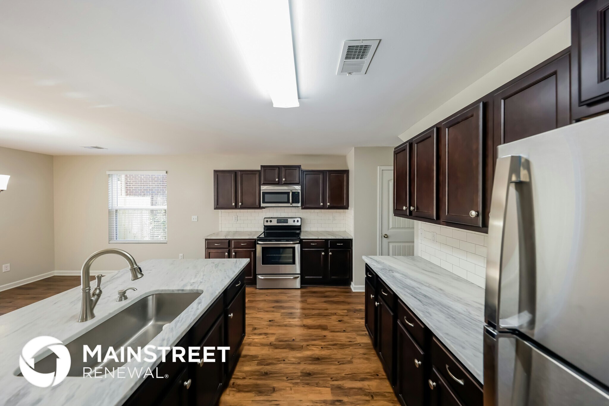 Building Photo - 105 Union Station Dr