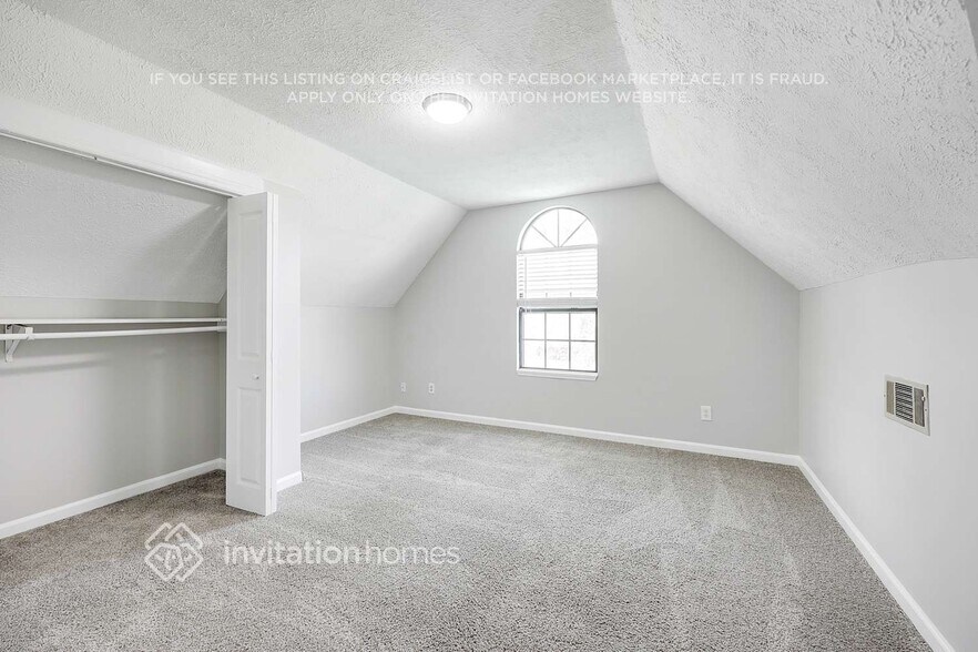 Building Photo - 518 Woodland Hills Dr