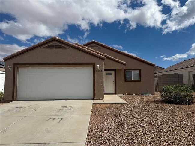 Primary Photo - 3416 N Yuma St