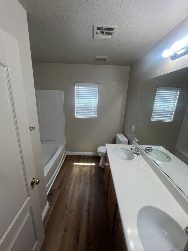 Building Photo - Stunning Two-Story Home in Desirable Iron ...