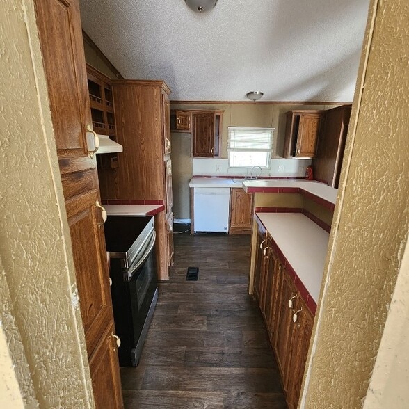 Building Photo - 15271 Country W Dr