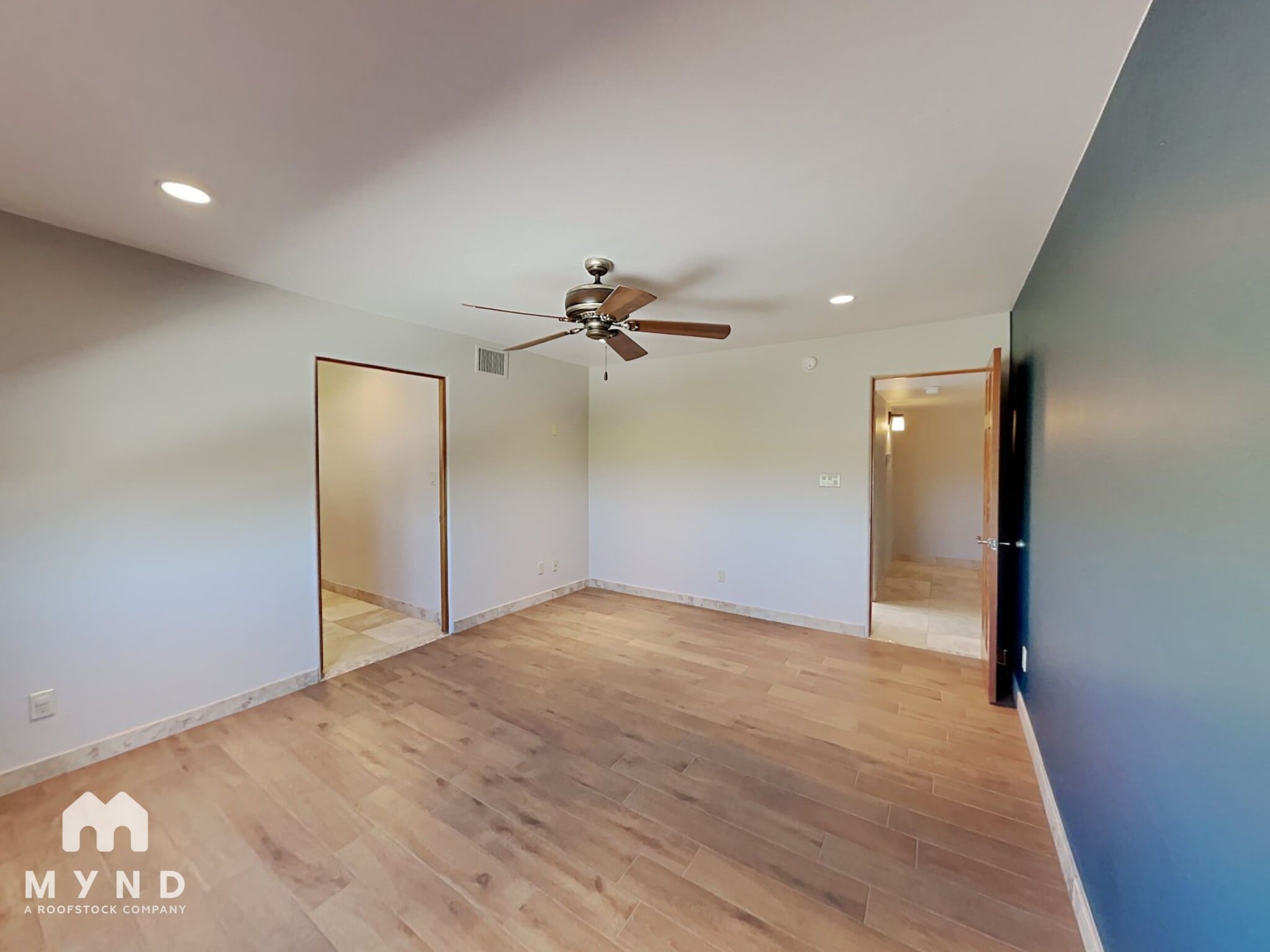 Building Photo - 5727 N PSO Ventoso