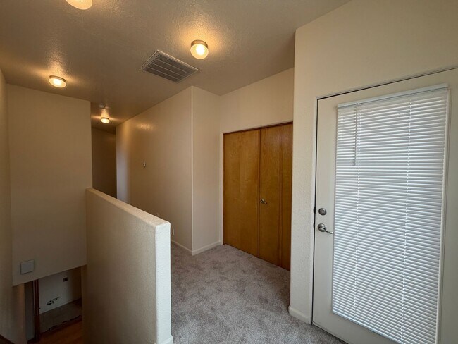 Building Photo - 1612 3rd St SW