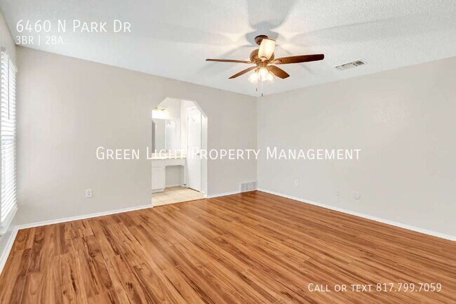 Building Photo - 6460 N Park Dr
