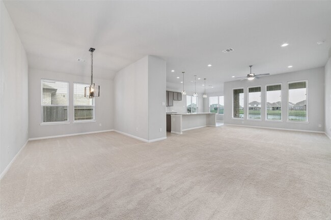 Building Photo - 77 Carmel Dr