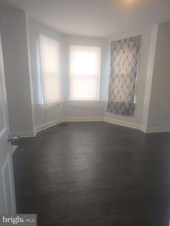 Building Photo - 5538 Delancey St