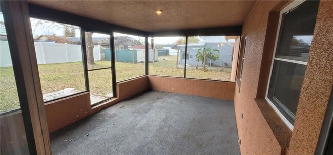 Building Photo - 450 Cart Ct